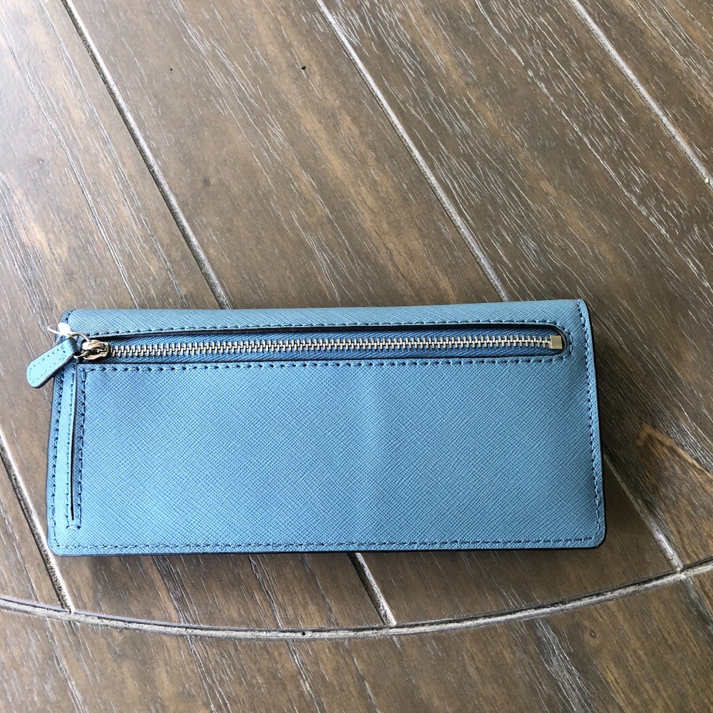 LAST ONE! Michael Kors Jet Set Sky Blue Wallet - Picture 2 of 5